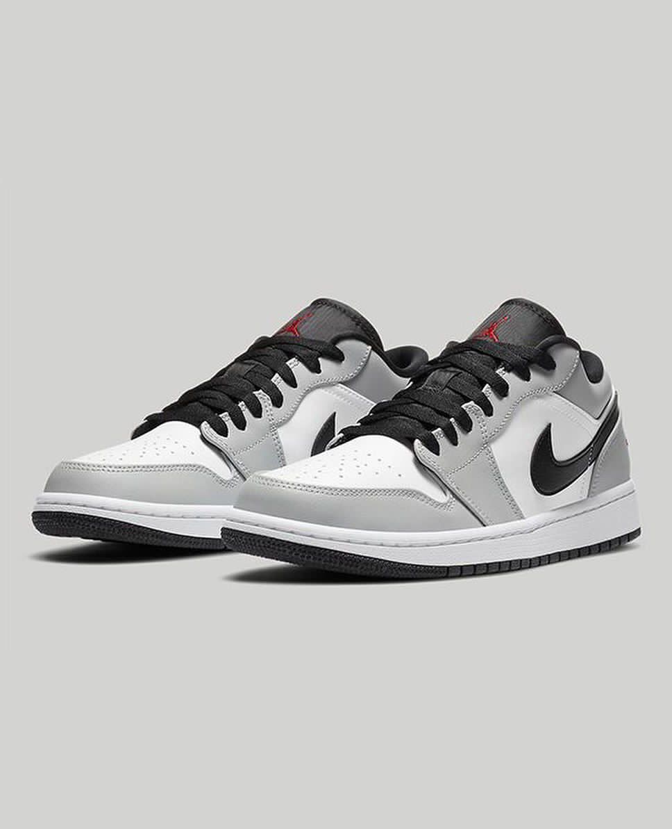 NIKE AIR JORDAN