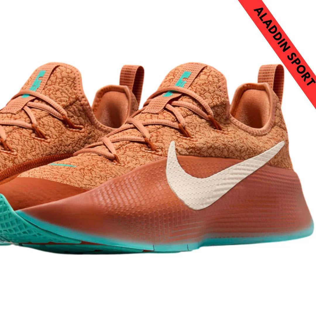 NIKE LEBRON TR 1