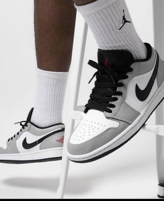 NIKE AIR JORDAN